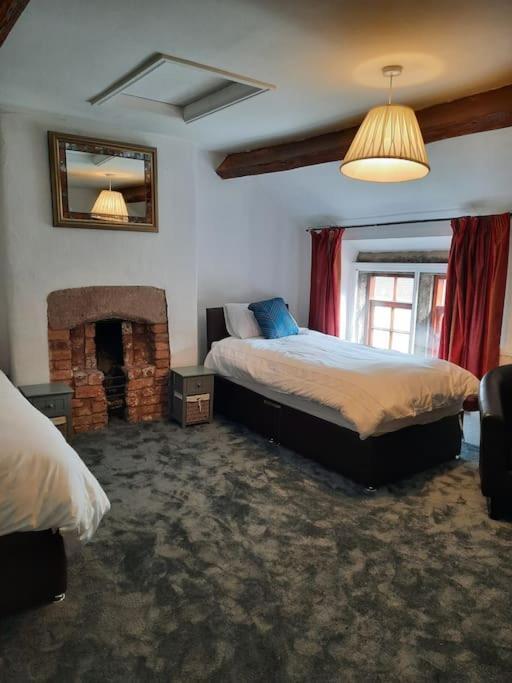 18Th-Century Three-Bedroom Mill Worker'S Cottage Cromford Eksteriør bilde